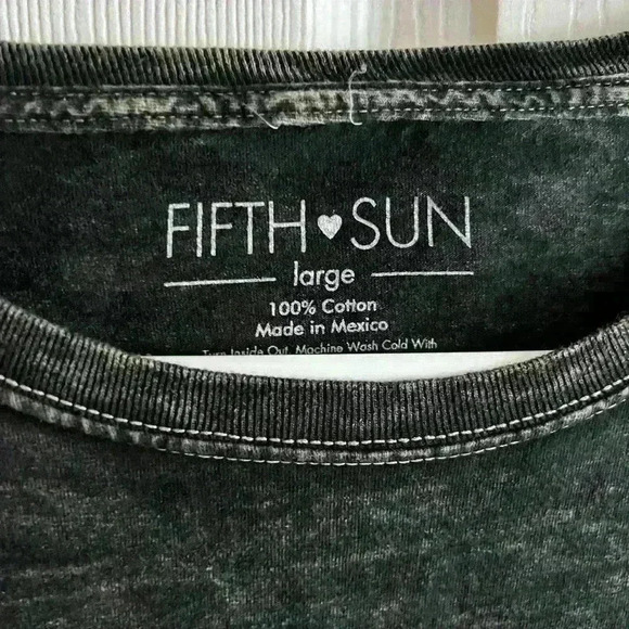 Fifth Sun long sleeve tshirt - Picture 2 of 3